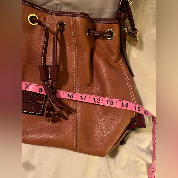 NWOT Dooney & Bourke Drawstring Leather Tote in Caramel w red interior.Flawless! - Picture 7 of 11